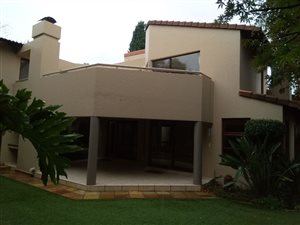 4 Bed Cluster in Bedfordview