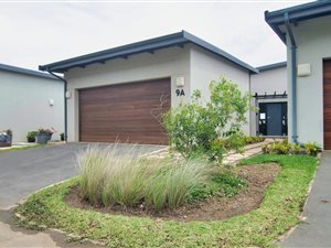 3 Bed Townhouse in Palm Lakes Estate