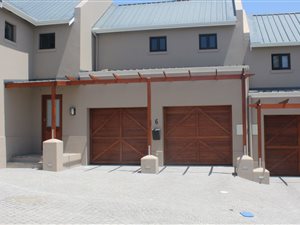 3 Bed House in Graanendal