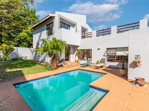 4 Bed House in Dowerglen