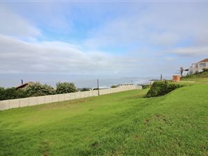 656 m² Land available in Brenton on Sea