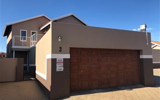 3 Bedroom Townhouse in Bayswater