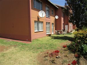 2 Bed Apartment in Verwoerdpark