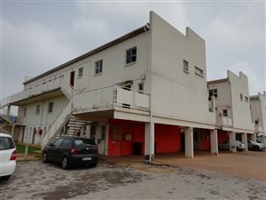 2 Bed Duplex in Mayberry Park