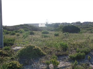 700 m² Land available in Van Dyks Bay