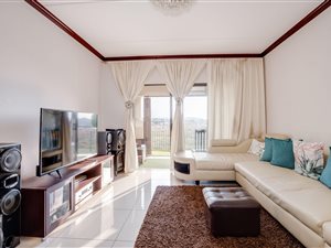 2 Bed Apartment in Summerset