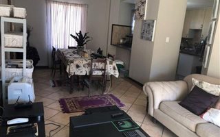2 Bedroom Apartment in Deltoidia
