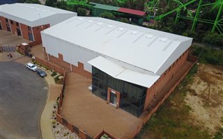 2233 m² Industrial space in Ormonde