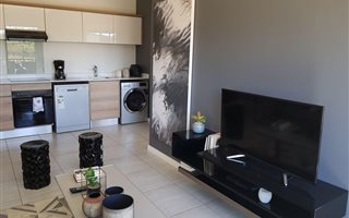 1 Bedroom Apartment in Waterfall Estate