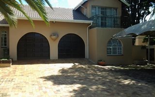 1 Bedroom House in Gallo Manor