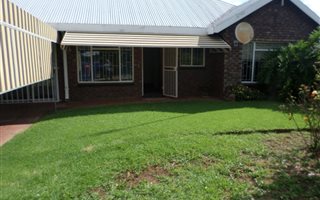2 Bedroom Townhouse in Ventersdorp