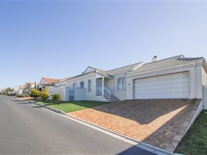 4 Bed House in Pinehurst