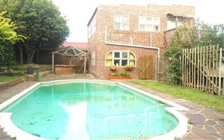 4 Bedroom House in Sunny Ridge