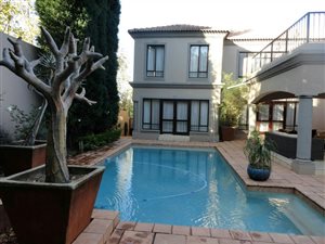 5 Bed House in Waterkloof Ridge