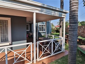 3 Bed Townhouse in Moreleta Park