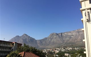 0.5 Bedroom Apartment in Higgovale