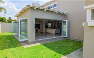 3 Bedroom House in Hazeldean (Silverlakes Surroundings)