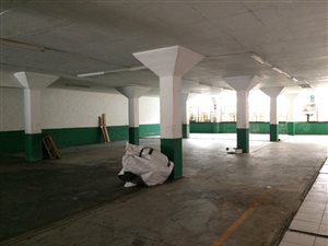 750 m² Industrial space in Jacobs