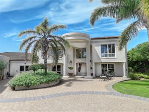 6 Bed House in Valmary Park
