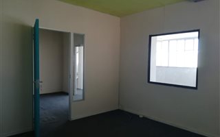 242 m² Commercial space in Wynberg