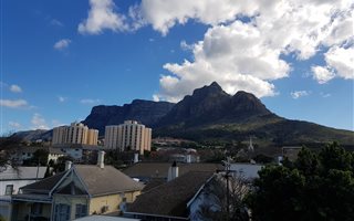 2 Bedroom Apartment in Rosebank