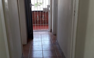 1 Bedroom Flat in Kenilworth