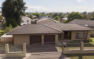 5 Bedroom House in Amandelrug