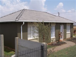 3 Bed House in Vosloorus