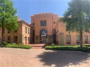 1079 m² Commercial space in Rivonia