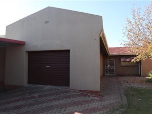 4 Bed House in Lakeview
