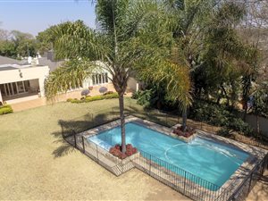 4 Bed House in Morningside Manor