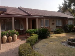 5 Bed House in Beyers Park