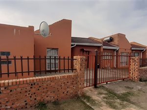 5 Bed House in Bochabela