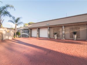 3 Bed House in Mackenzie Park