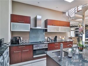 4 Bed Flat in Craighall