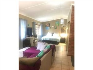1 Bed Garden Cottage in Melrose North