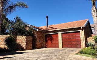 3 Bedroom Townhouse in Willowbrook