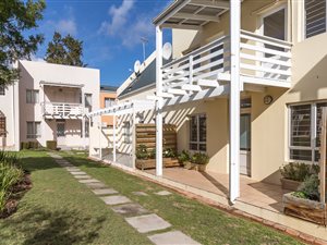 2 Bed Townhouse in Stellenbosch Central