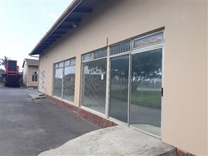 396 m² Commercial space in Alton