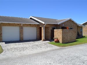 3 Bedroom Townhouse in Glenroy Park