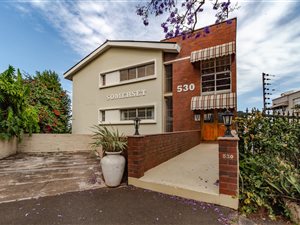 2 Bed Apartment in Essenwood