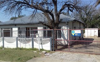 3 Bedroom House in Kroonheuwel