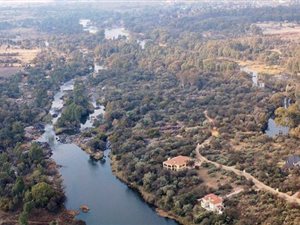 19.7 ha Land available in Parys