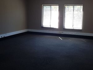54 m² Commercial space in Florida North