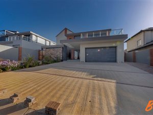5 Bed Cluster in Alberante