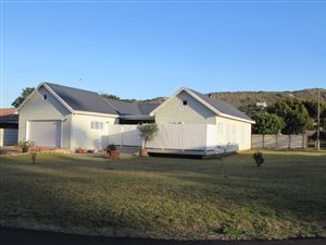 3 Bed House in Meedingsride