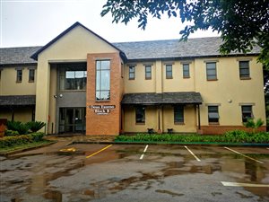 140 m² Commercial space in Eldoraigne