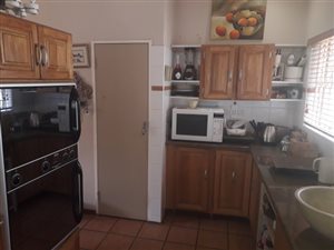 5 Bed House in Faerie Glen