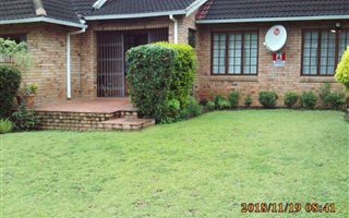 2 Bedroom Simplex in Oak Park