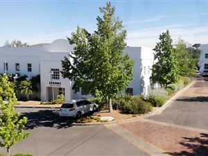 132 m² Office Space in Die Wingerd